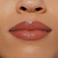 Colour Riche Satin Lipstick for Luxurious Hydration and Color