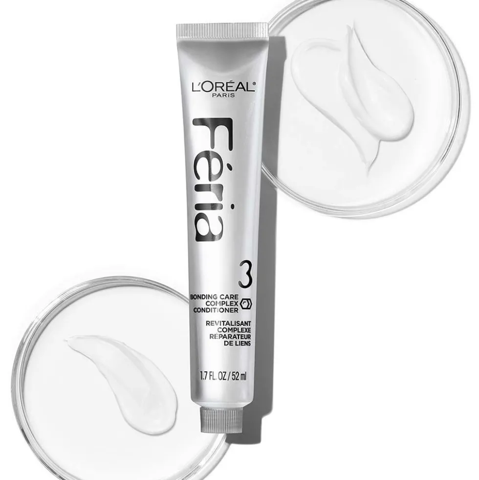 Multi-Faceted Shimmering Permanent Hair Color with Deep Conditioning
