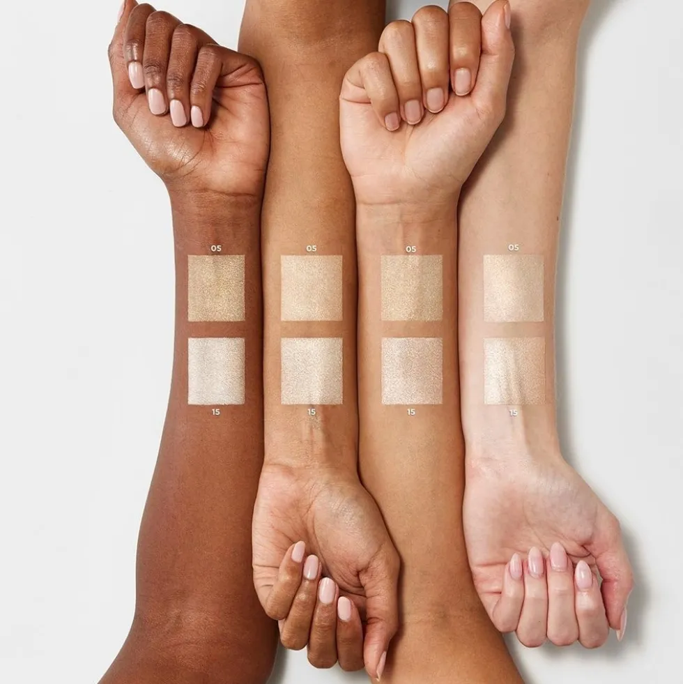 Up to 24HR Highlighter Longwear Powder